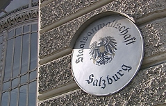 Schild "Staatsanwaltschaft Salzburg"