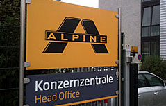 Schilder Alpine-Konzernzentrale in Wals-Siezenheim