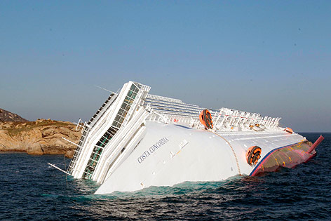 Kreuzfahrtschiff in Italien verunglückt