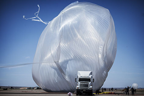 Heliumballon von Baumgartners Stratos-Sprung