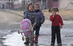 Kinder Armut Betteln Rumänen Roma arm straßenkinder