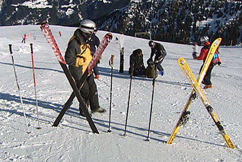 Absicherung nach Skiunfall auf der Piste