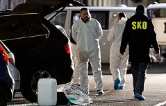 Der BMW-SUV nach der Handgranaten-Explosion in Wien-Ottakring