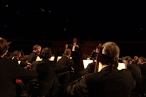 Orchester im Orchestergraben (Die Sächsische Staatskapelle Dresden mit Christian Thielemann)