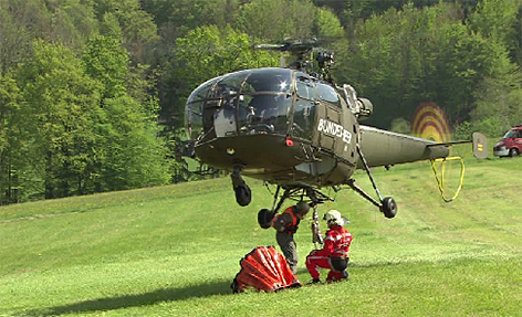 Alouette Hubschrauber Flughelfer Waldbrand Feuerwehrübung