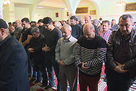 Freitagsgebet in Moschee