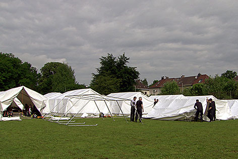 Zelte für Flüchtlinge in Salzburg