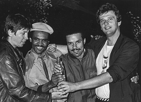 Jazz Manager Gerhard Eder (ganz rechts) in den 1970er-Jahren mit Jazzern in Saalfelden