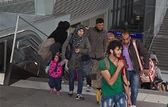 Asyl Flüchtlinge Asylkrise Migranten Asylsuchende Reisende Flucht