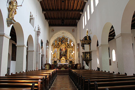 Innenraum der Stiftskirche Michaelbeuern