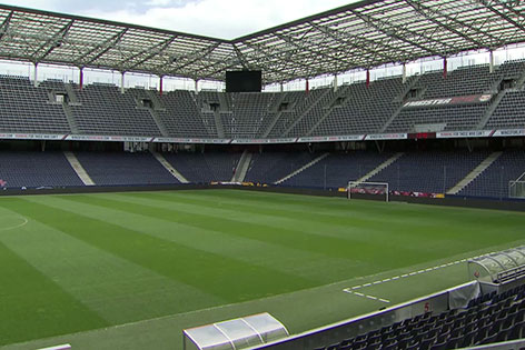 Das Salzburger Fußballstadion in Wals Kleßheim (Red Bull Arena)
