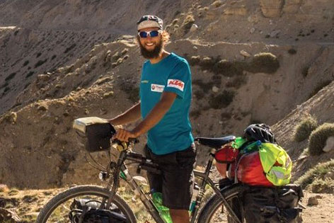 Niko Krauland bei Fahrradreise rund um die Welt