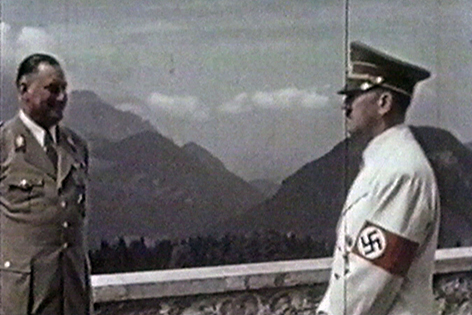 Archivaufnahme von Adolf Hitler mit Hermann Göring im Berghof auf dem Obersalzberg bei Berchtesgaden