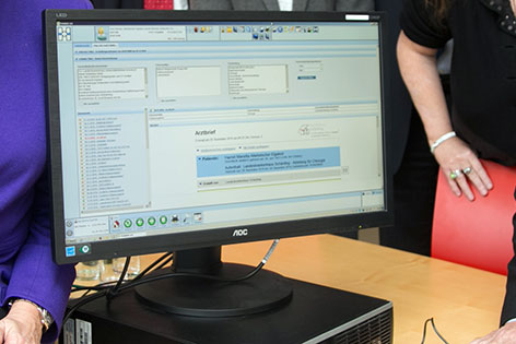 Computerbildschirm mit Datenbank der Elektronischen Gesundheitsakte ELGA