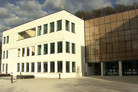 Das sanierte Akademische Gymnasium auf dem Rainberg in der Stadt Salzburg
