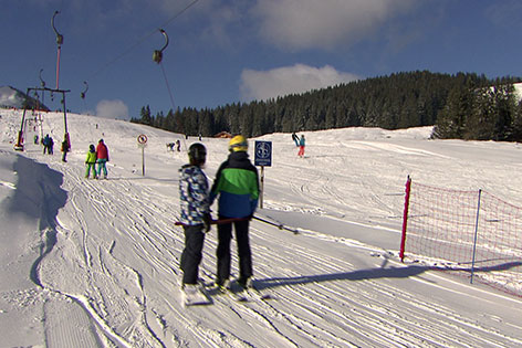 Schlepplift im Skigebiet auf der Postalm bei Strobl