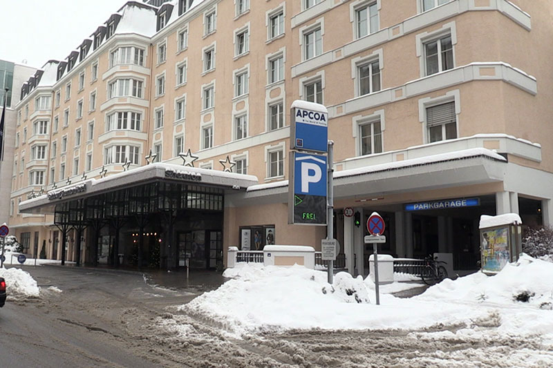 Hotel Sheraton in der Stadt Salzburg bei Schnee