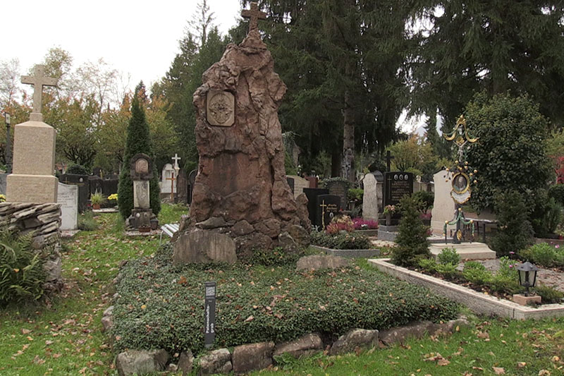Patenschaftsgrab am Kommunalfriedhof in der Stadt Salzburg