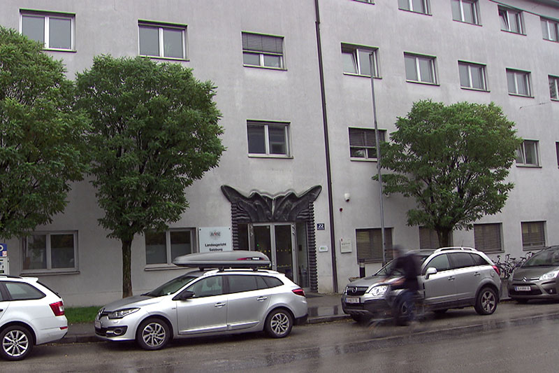 Ausweichquartier des Landesgerichts Salzburg an der Weiserstraße in der Salzburg Schallmoos - das ehemalige Zollamt